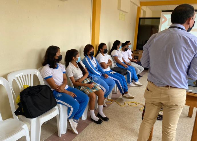UNIDAD EDUCATIVA MAXIMILIANO SPILLER - TENA 2